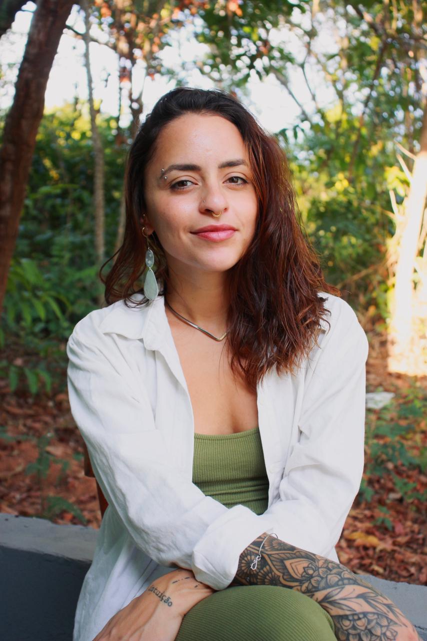 Foto de Chris Fenili, fundadora da aúma.